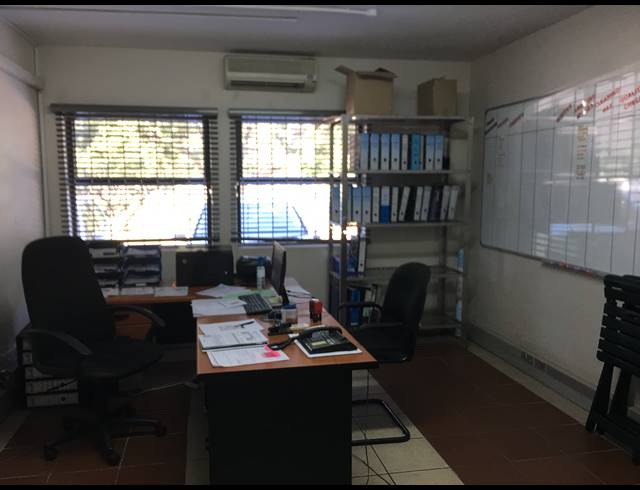 728M² WAREHOUSE TO LET IN RIVERHORSE VALLEY